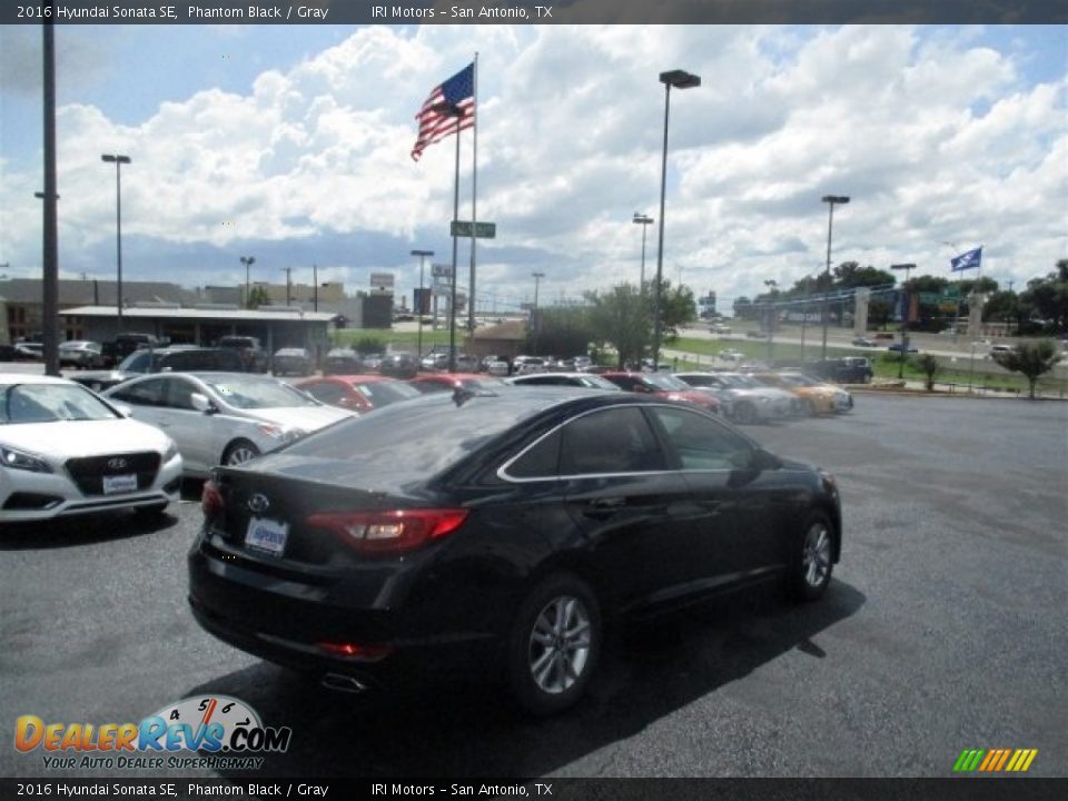 2016 Hyundai Sonata SE Phantom Black / Gray Photo #7