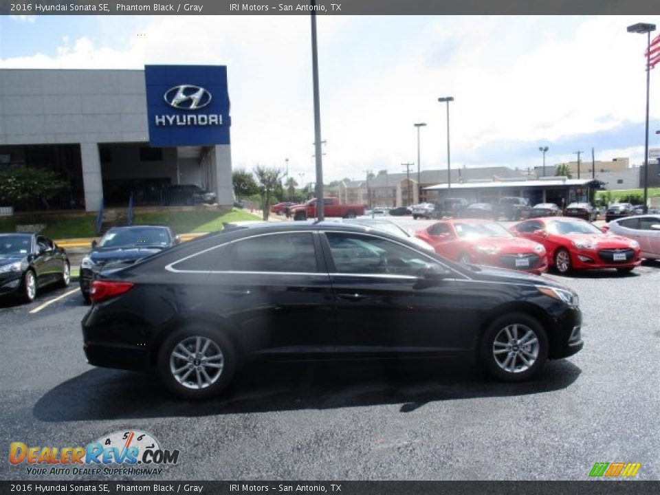 2016 Hyundai Sonata SE Phantom Black / Gray Photo #8