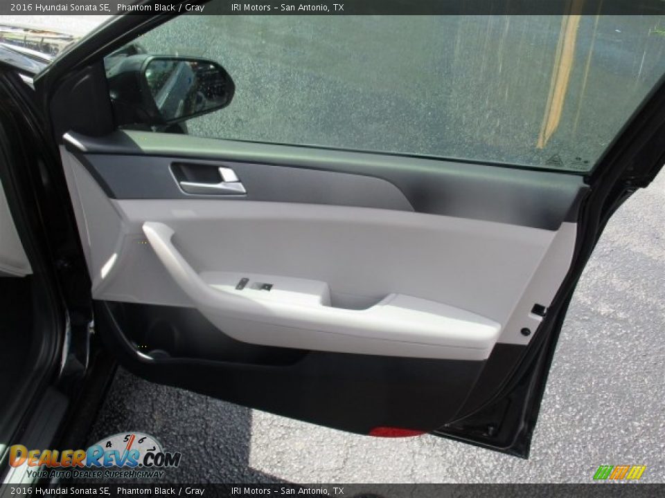 2016 Hyundai Sonata SE Phantom Black / Gray Photo #11