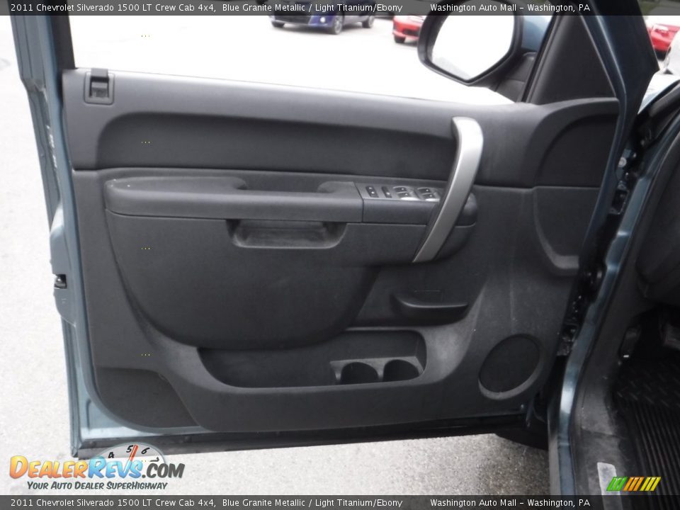 2011 Chevrolet Silverado 1500 LT Crew Cab 4x4 Blue Granite Metallic / Light Titanium/Ebony Photo #15