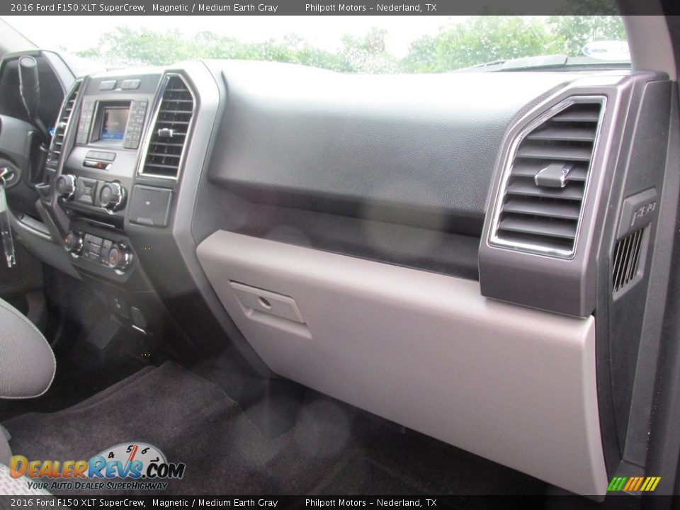 2016 Ford F150 XLT SuperCrew Magnetic / Medium Earth Gray Photo #17