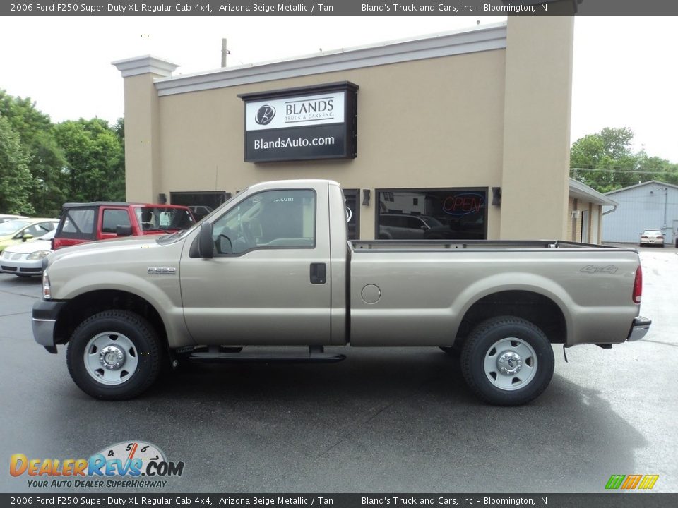 2006 Ford F250 Super Duty XL Regular Cab 4x4 Arizona Beige Metallic / Tan Photo #1