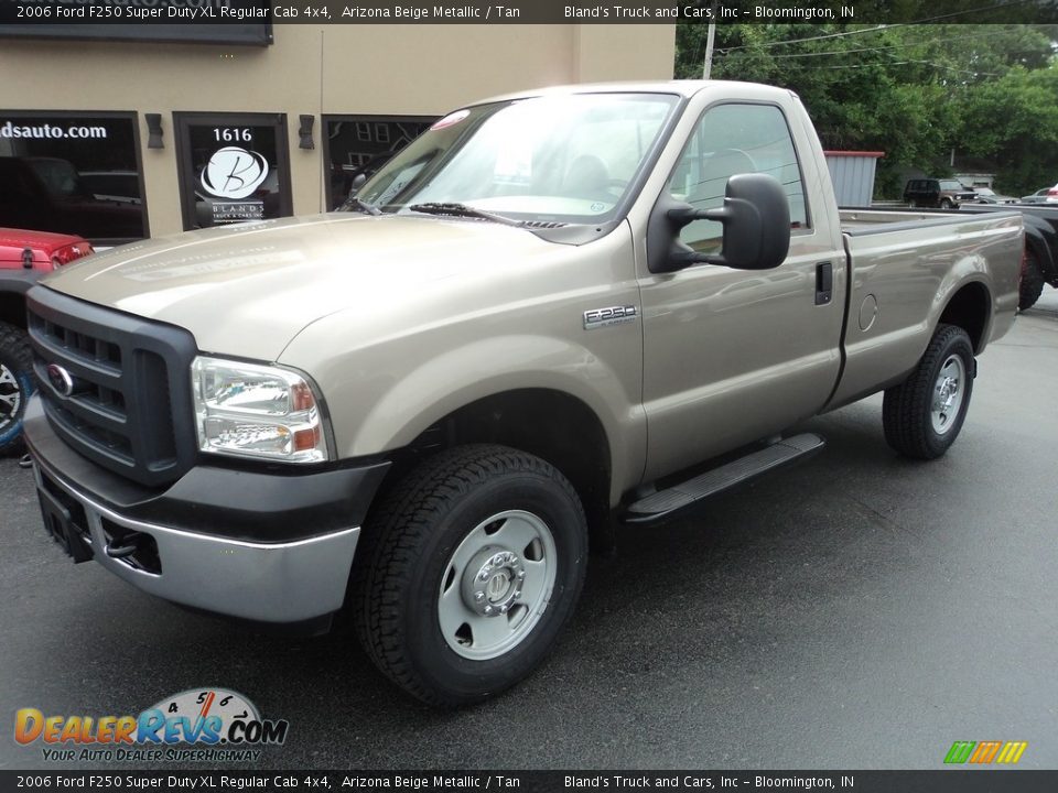 2006 Ford F250 Super Duty XL Regular Cab 4x4 Arizona Beige Metallic / Tan Photo #2