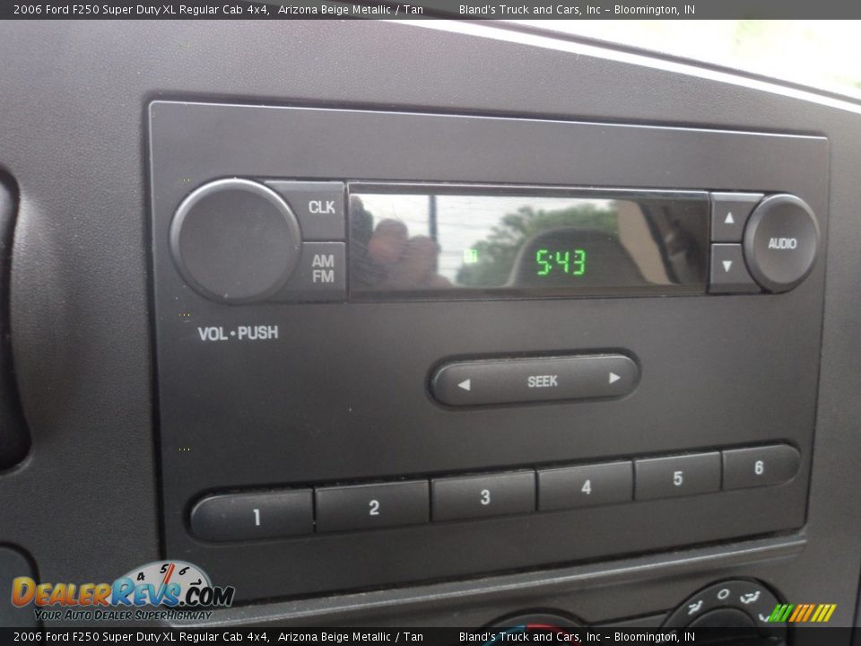 2006 Ford F250 Super Duty XL Regular Cab 4x4 Arizona Beige Metallic / Tan Photo #13