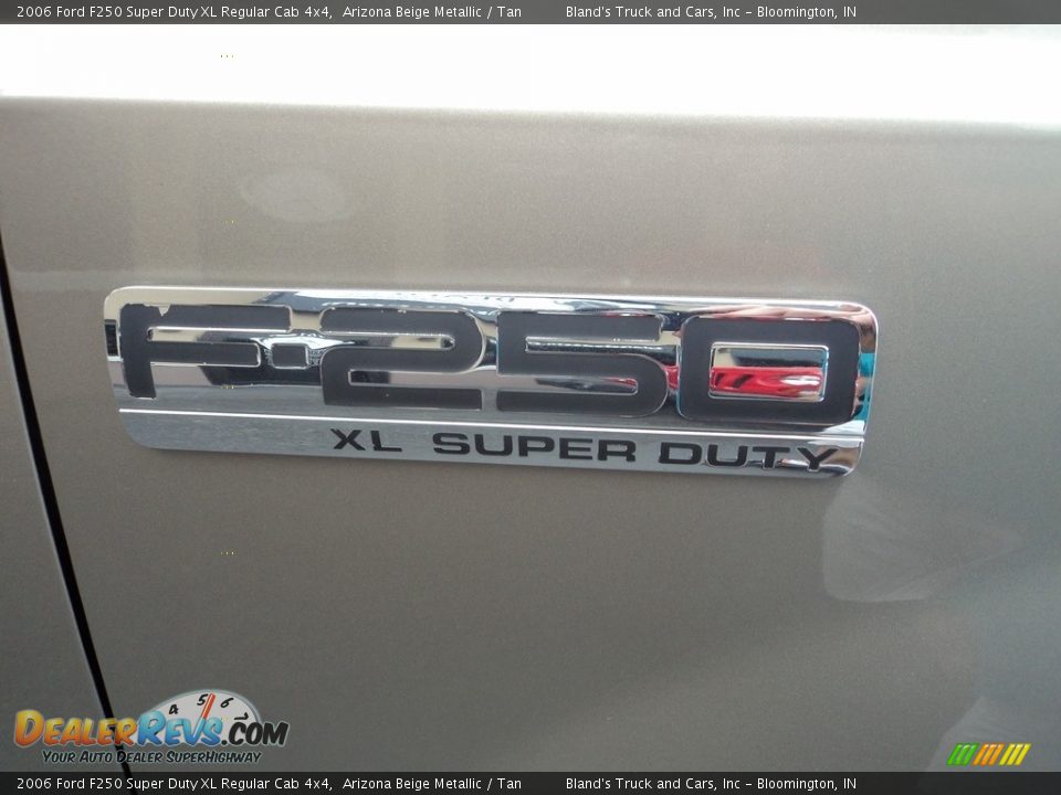 2006 Ford F250 Super Duty XL Regular Cab 4x4 Arizona Beige Metallic / Tan Photo #20