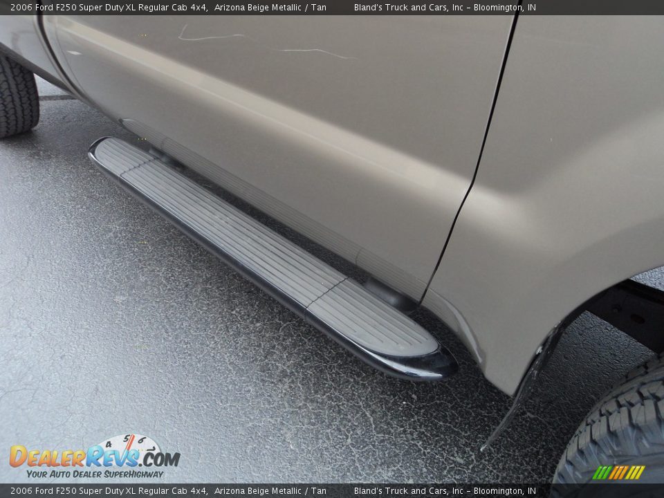 2006 Ford F250 Super Duty XL Regular Cab 4x4 Arizona Beige Metallic / Tan Photo #21