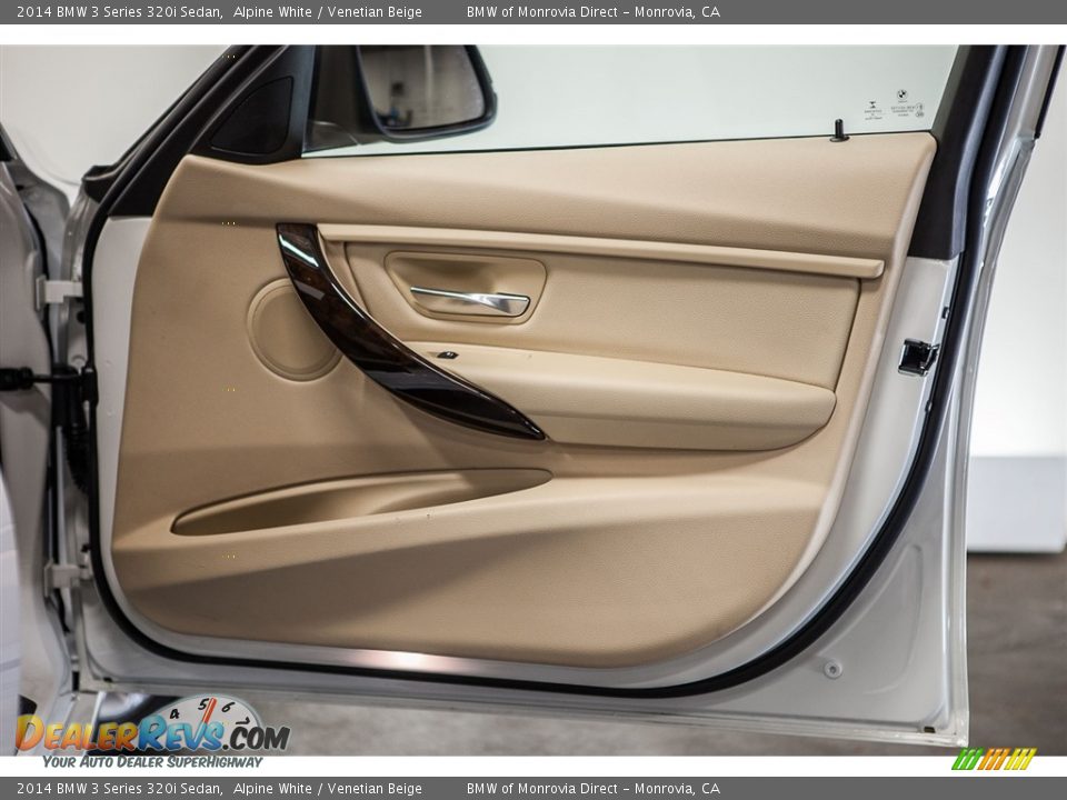 2014 BMW 3 Series 320i Sedan Alpine White / Venetian Beige Photo #25