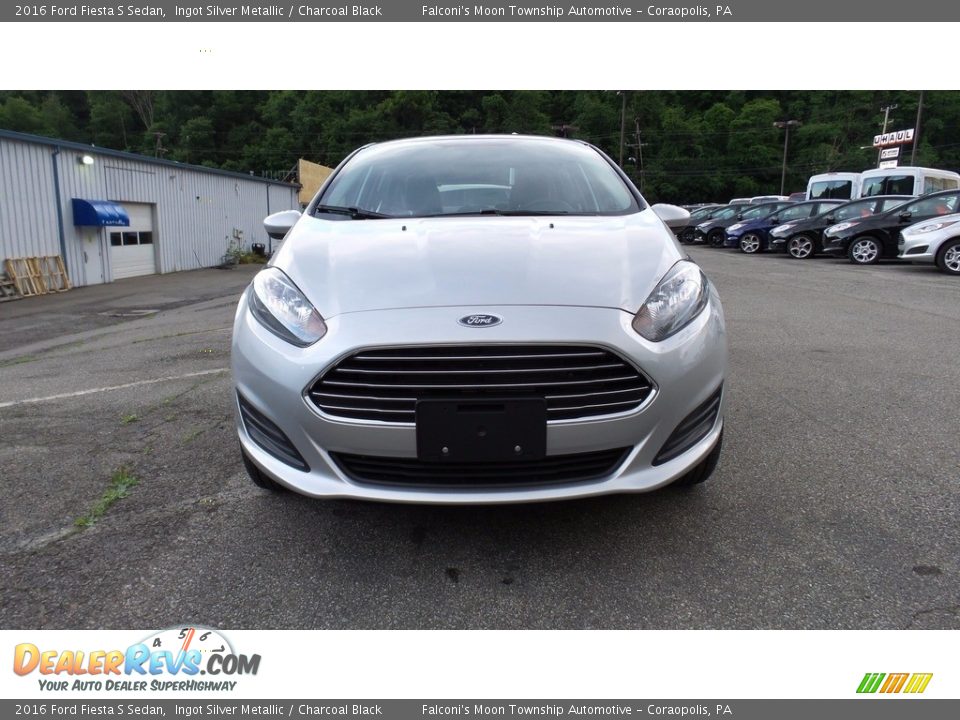 2016 Ford Fiesta S Sedan Ingot Silver Metallic / Charcoal Black Photo #2