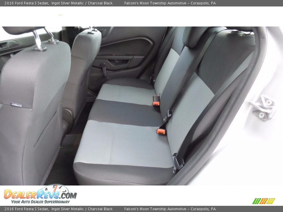 2016 Ford Fiesta S Sedan Ingot Silver Metallic / Charcoal Black Photo #6