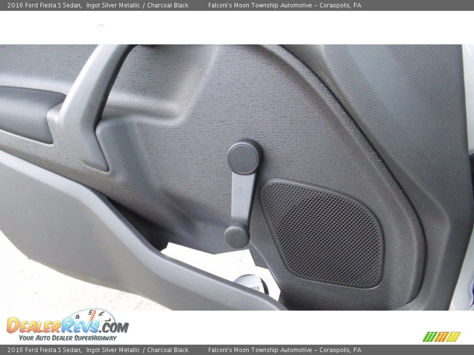 2016 Ford Fiesta S Sedan Ingot Silver Metallic / Charcoal Black Photo #10