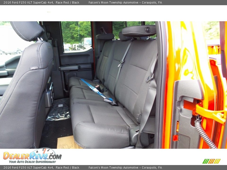 2016 Ford F150 XLT SuperCab 4x4 Race Red / Black Photo #7