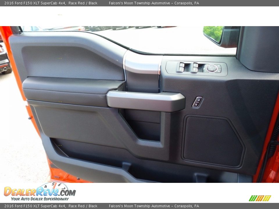 2016 Ford F150 XLT SuperCab 4x4 Race Red / Black Photo #11