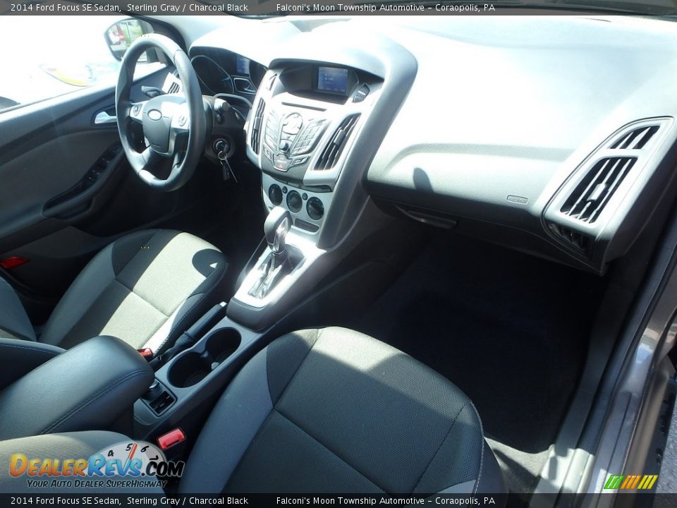 2014 Ford Focus SE Sedan Sterling Gray / Charcoal Black Photo #11