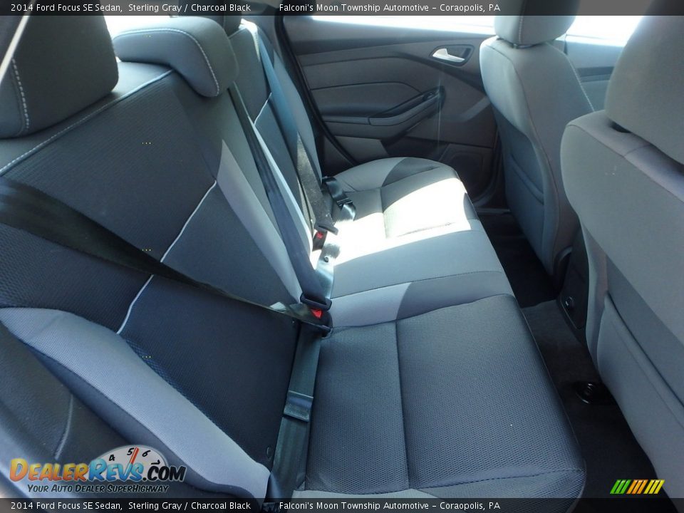 2014 Ford Focus SE Sedan Sterling Gray / Charcoal Black Photo #13
