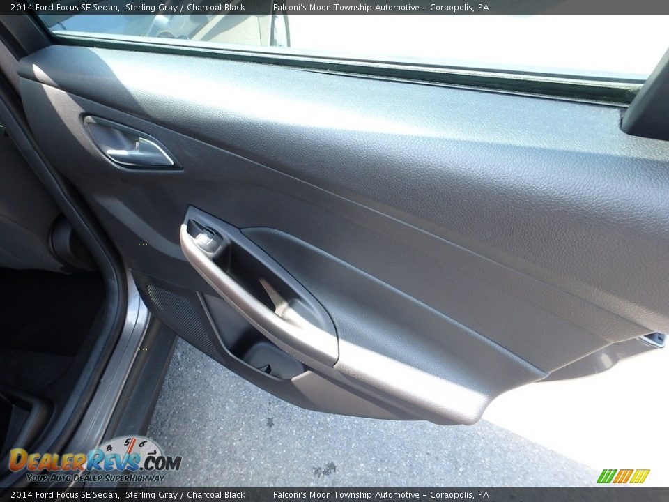 2014 Ford Focus SE Sedan Sterling Gray / Charcoal Black Photo #14
