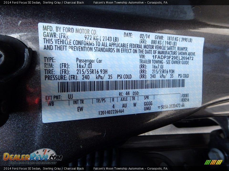 2014 Ford Focus SE Sedan Sterling Gray / Charcoal Black Photo #24