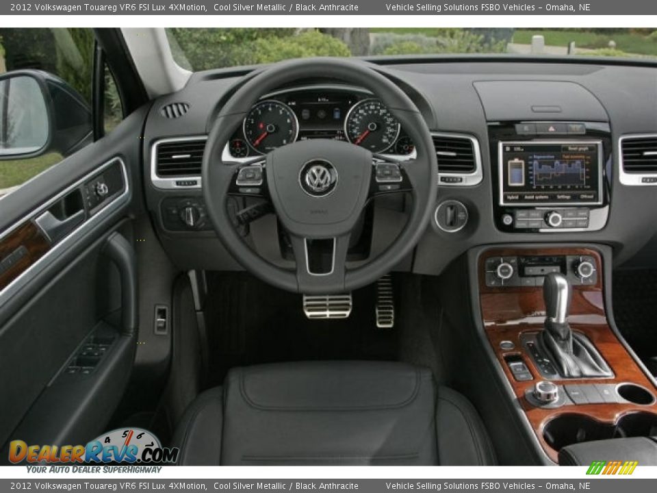 2012 Volkswagen Touareg VR6 FSI Lux 4XMotion Cool Silver Metallic / Black Anthracite Photo #3