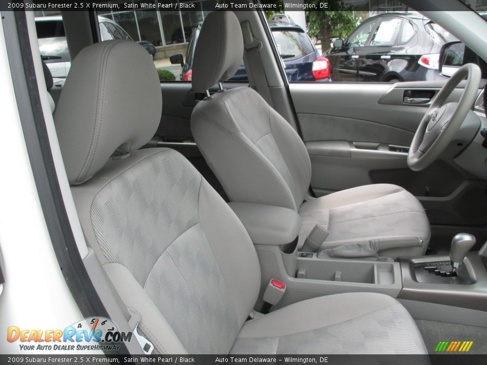 2009 Subaru Forester 2.5 X Premium Satin White Pearl / Black Photo #11