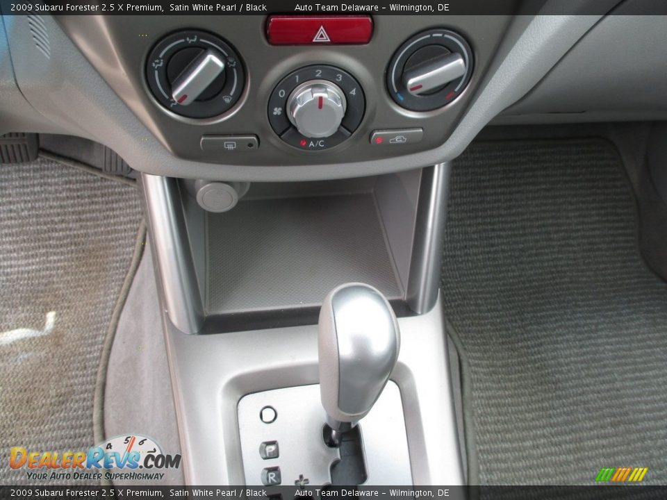2009 Subaru Forester 2.5 X Premium Satin White Pearl / Black Photo #19