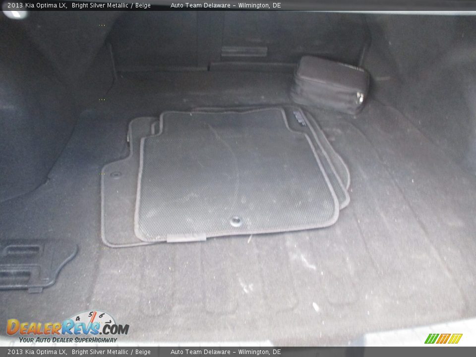 2013 Kia Optima LX Bright Silver Metallic / Beige Photo #22