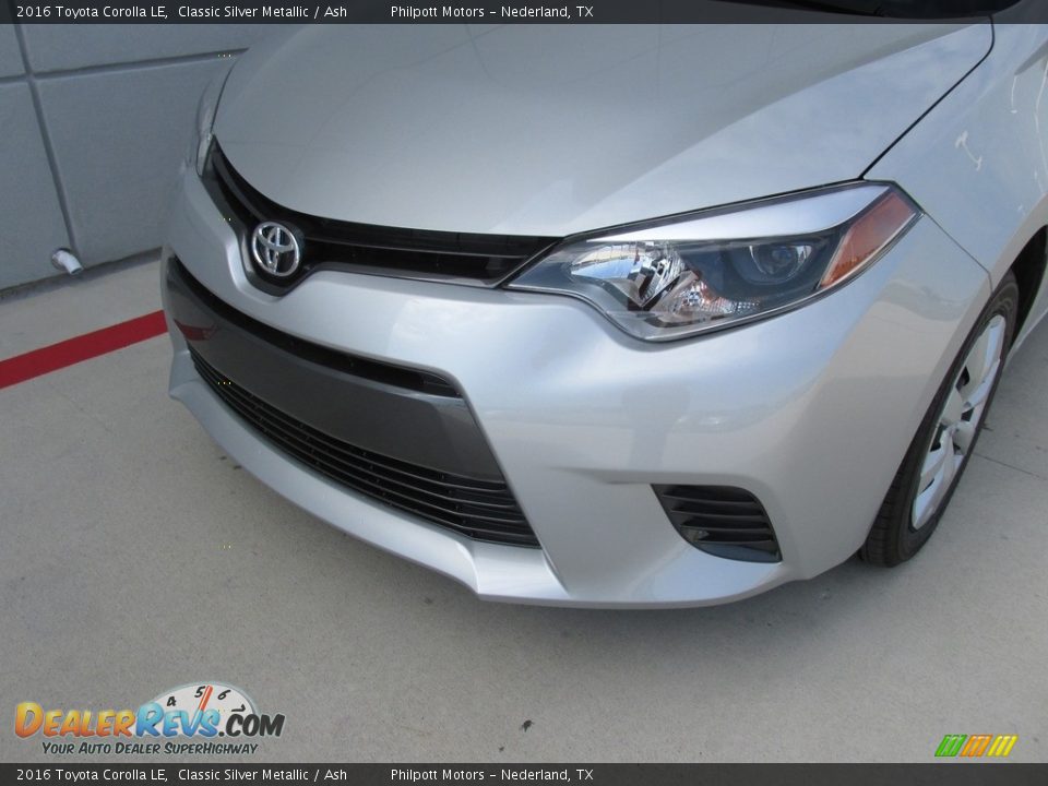 2016 Toyota Corolla LE Classic Silver Metallic / Ash Photo #10