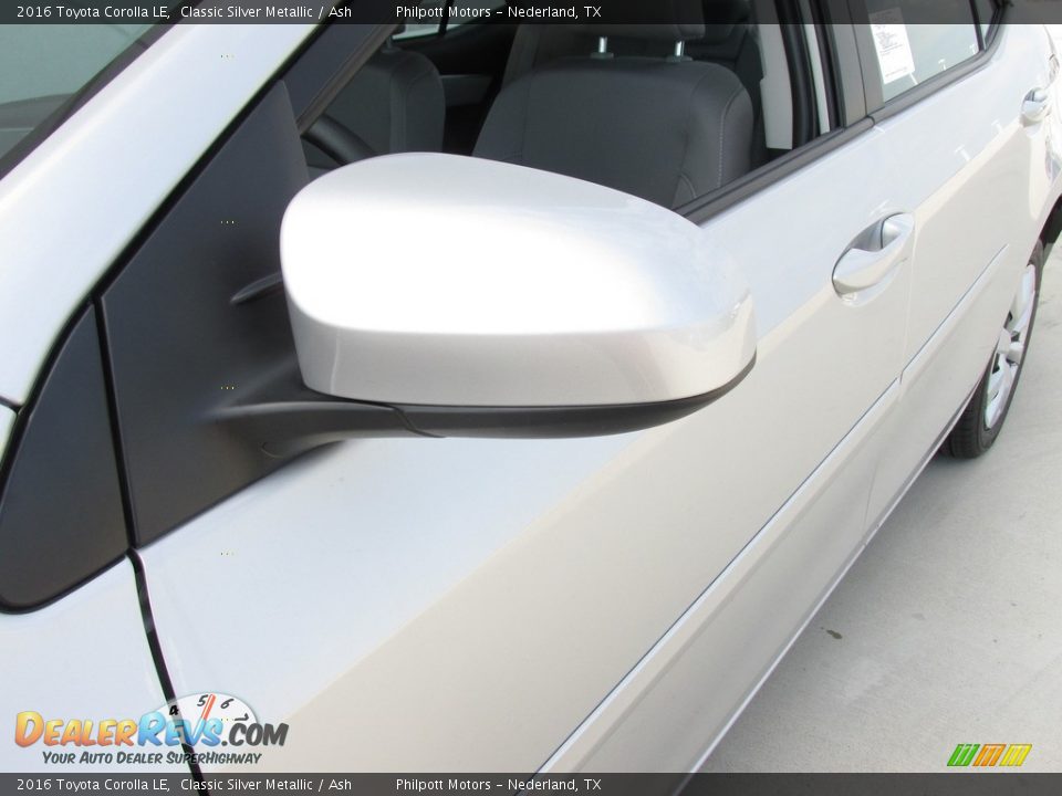 2016 Toyota Corolla LE Classic Silver Metallic / Ash Photo #12