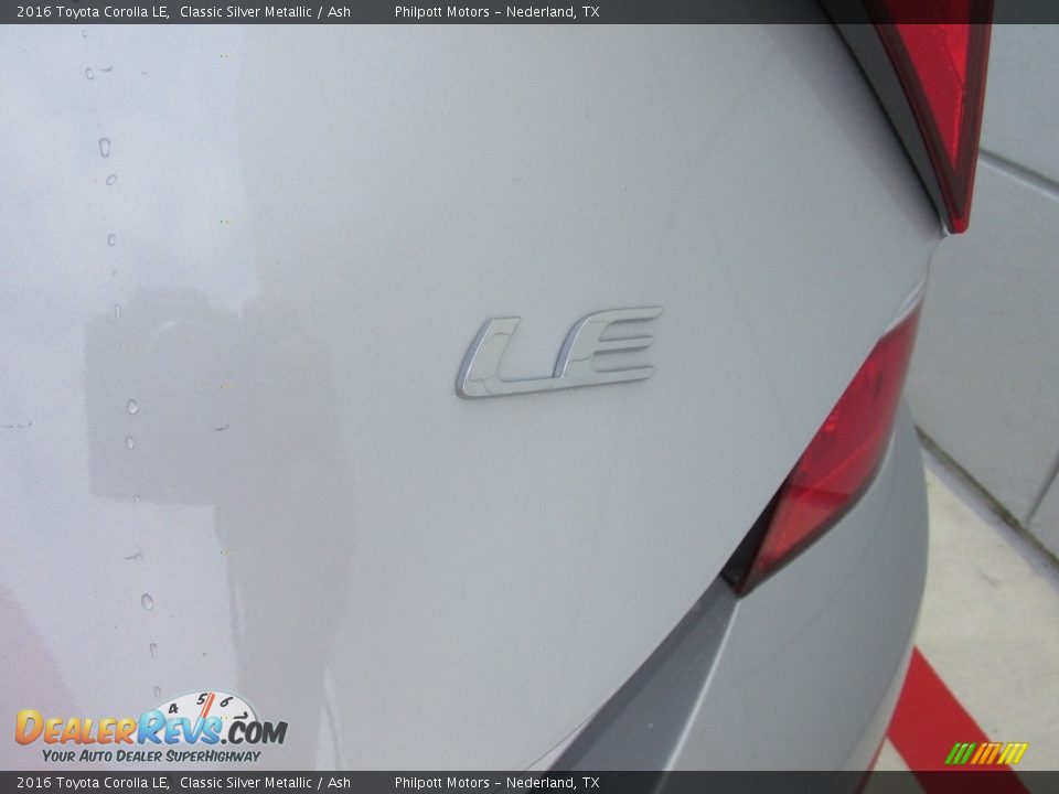 2016 Toyota Corolla LE Classic Silver Metallic / Ash Photo #14