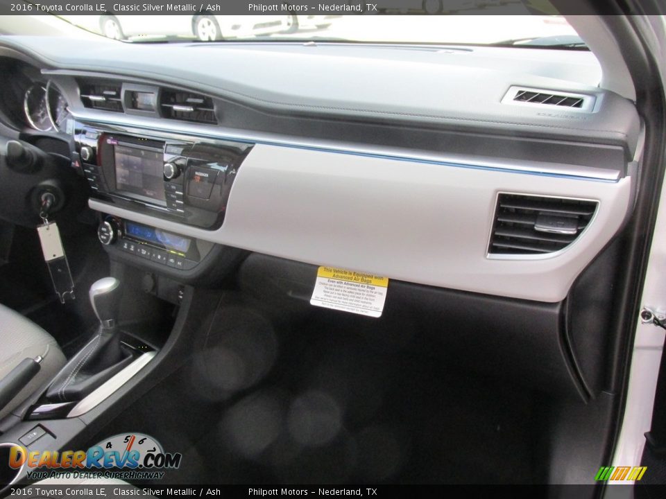 2016 Toyota Corolla LE Classic Silver Metallic / Ash Photo #16