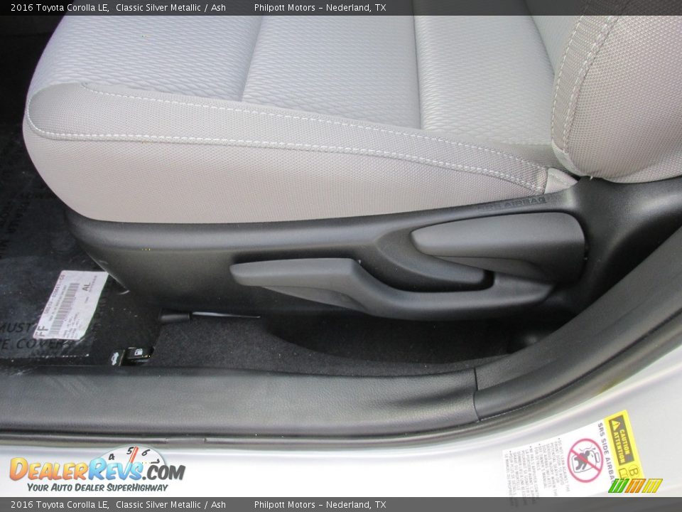 2016 Toyota Corolla LE Classic Silver Metallic / Ash Photo #22