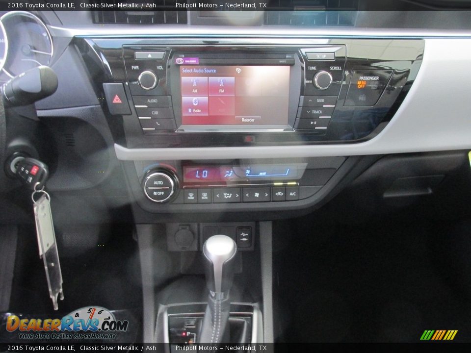 2016 Toyota Corolla LE Classic Silver Metallic / Ash Photo #24