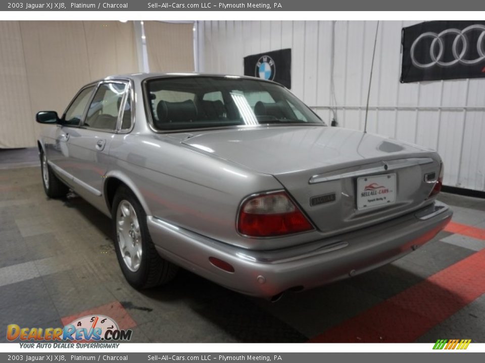 2003 Jaguar XJ XJ8 Platinum / Charcoal Photo #10