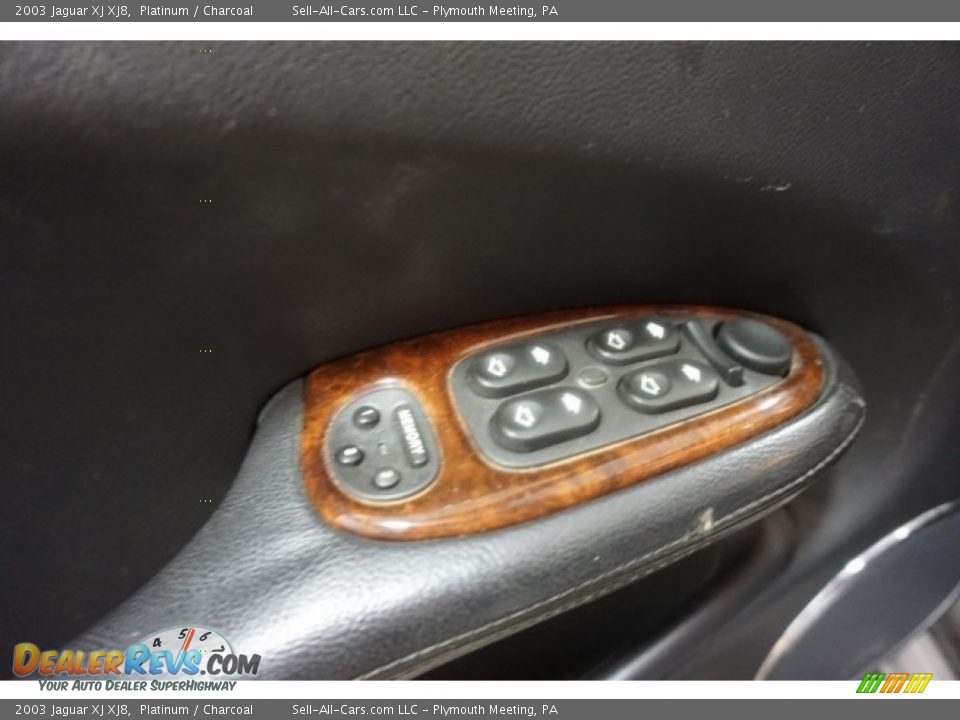 2003 Jaguar XJ XJ8 Platinum / Charcoal Photo #13