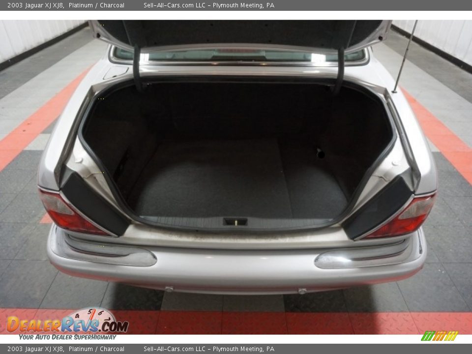 2003 Jaguar XJ XJ8 Platinum / Charcoal Photo #20