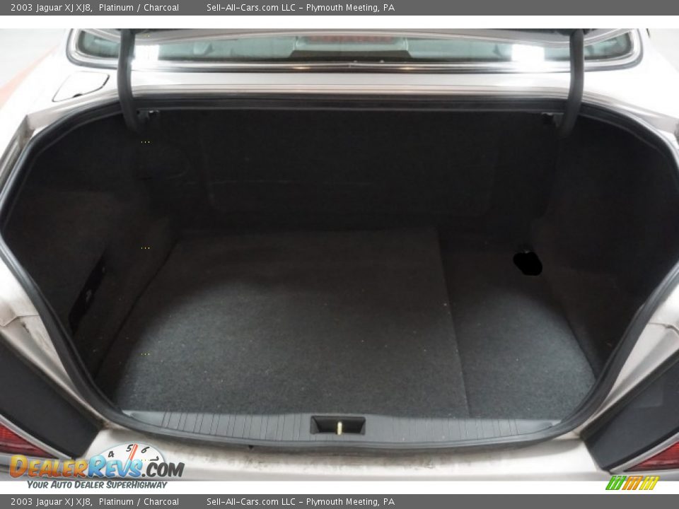 2003 Jaguar XJ XJ8 Platinum / Charcoal Photo #21