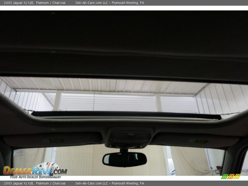 2003 Jaguar XJ XJ8 Platinum / Charcoal Photo #26