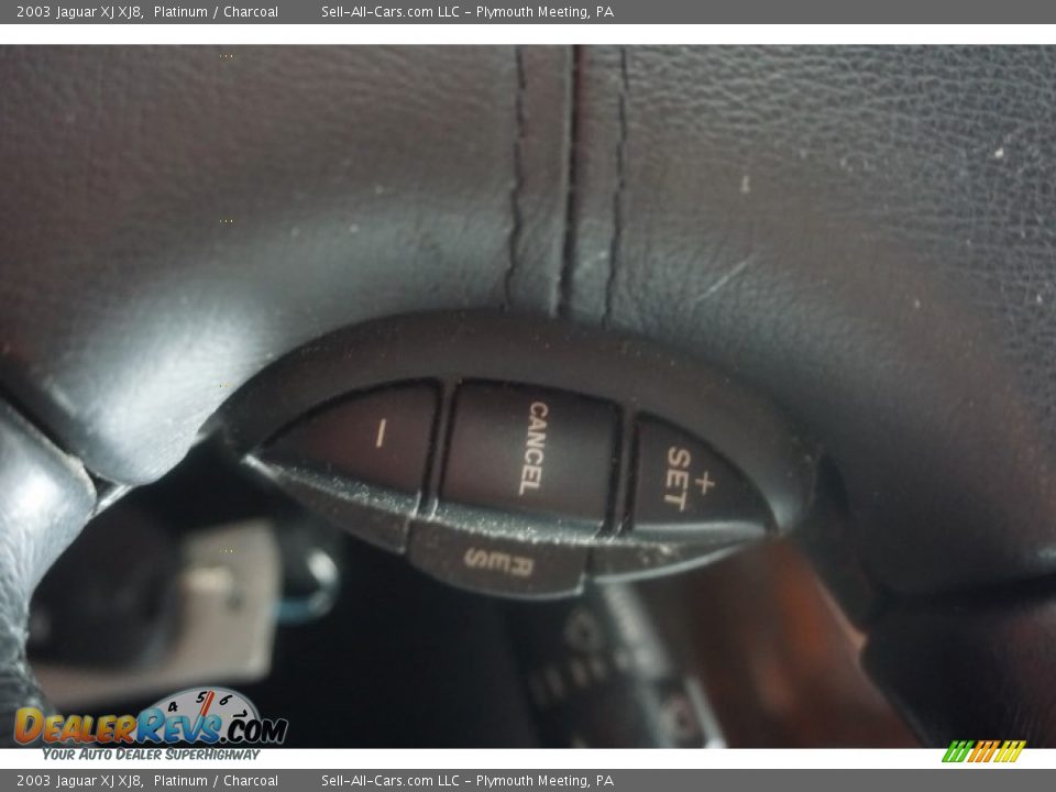 2003 Jaguar XJ XJ8 Platinum / Charcoal Photo #31