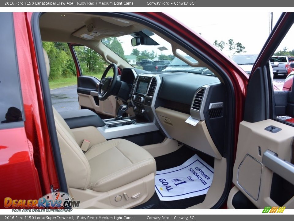 2016 Ford F150 Lariat SuperCrew 4x4 Ruby Red / Medium Light Camel Photo #29