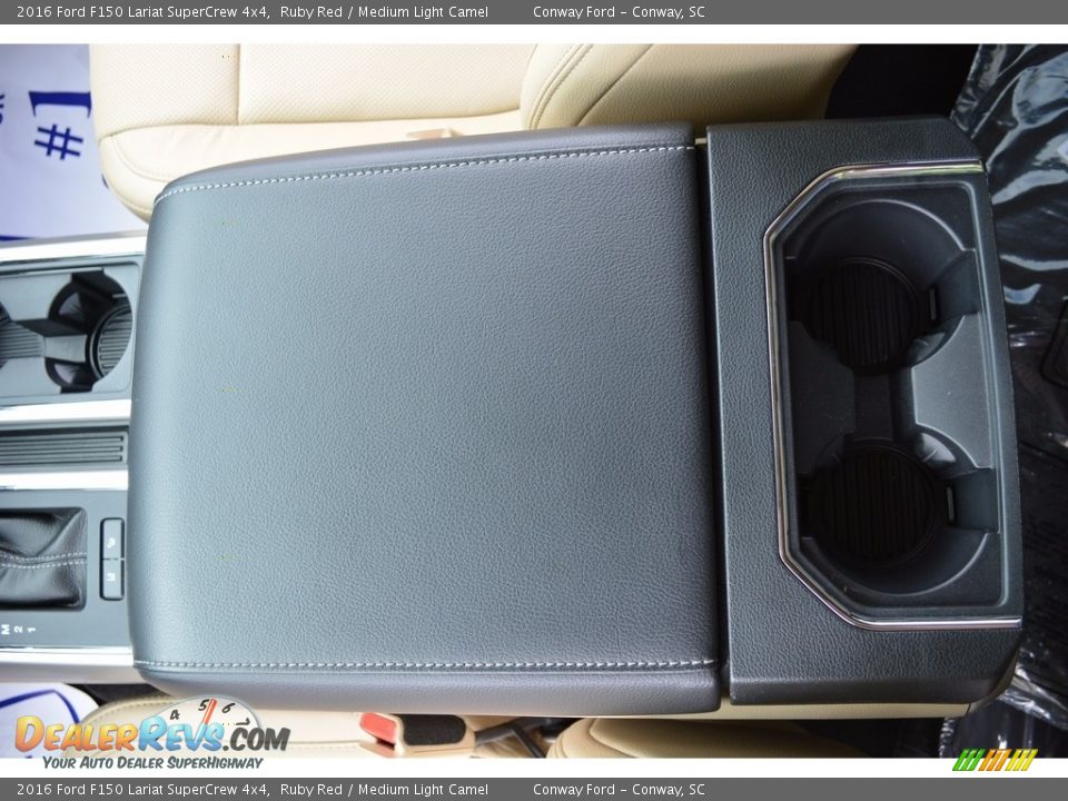 2016 Ford F150 Lariat SuperCrew 4x4 Ruby Red / Medium Light Camel Photo #32