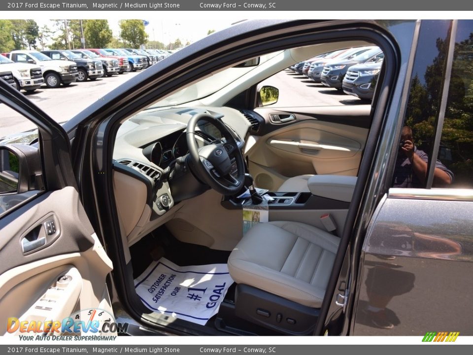 2017 Ford Escape Titanium Magnetic / Medium Light Stone Photo #19