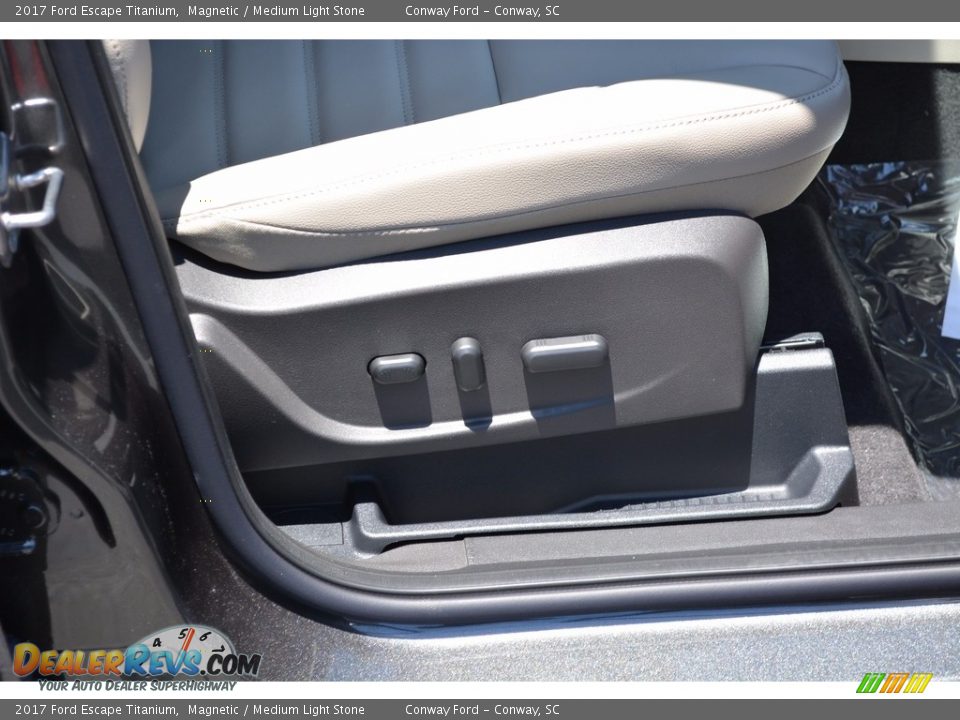 2017 Ford Escape Titanium Magnetic / Medium Light Stone Photo #29