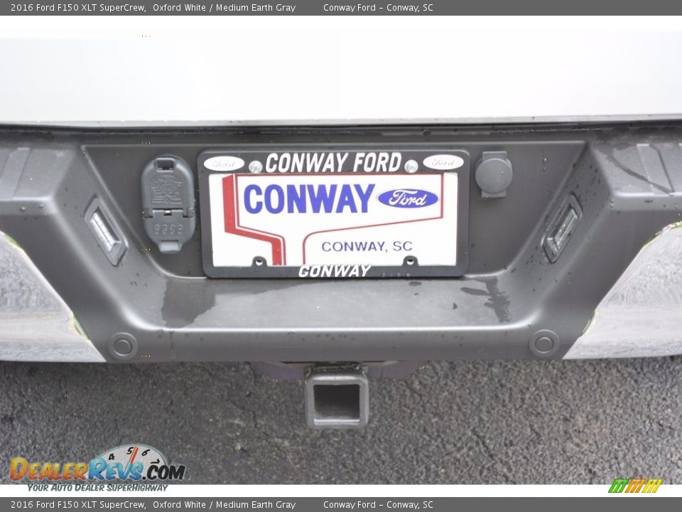 2016 Ford F150 XLT SuperCrew Oxford White / Medium Earth Gray Photo #5
