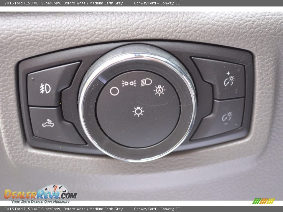 2016 Ford F150 XLT SuperCrew Oxford White / Medium Earth Gray Photo #15