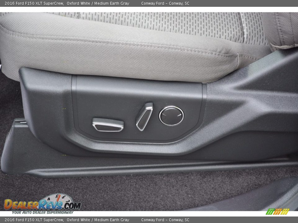 2016 Ford F150 XLT SuperCrew Oxford White / Medium Earth Gray Photo #21
