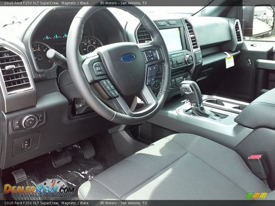 2016 Ford F150 XLT SuperCrew Magnetic / Black Photo #12