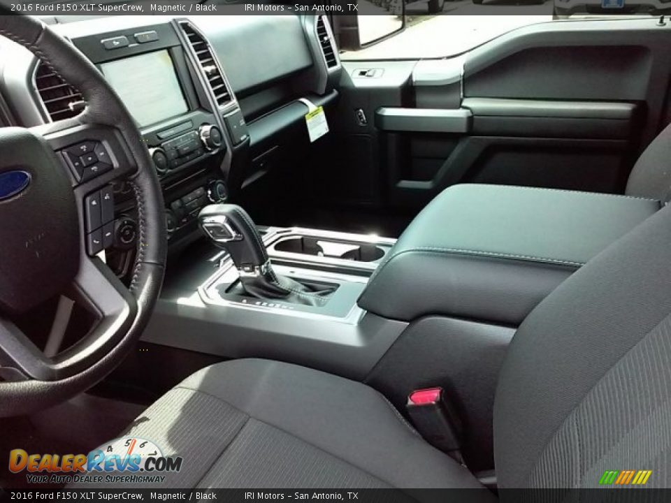 2016 Ford F150 XLT SuperCrew Magnetic / Black Photo #13