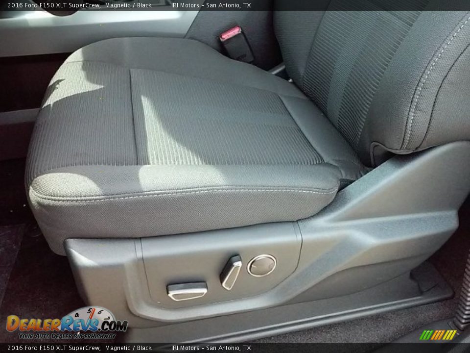 2016 Ford F150 XLT SuperCrew Magnetic / Black Photo #15