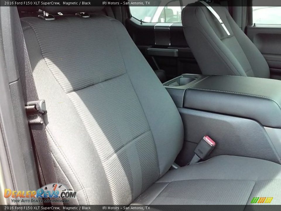 2016 Ford F150 XLT SuperCrew Magnetic / Black Photo #18