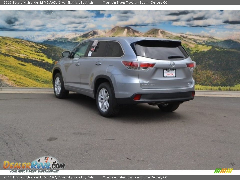 2016 Toyota Highlander LE V6 AWD Silver Sky Metallic / Ash Photo #3