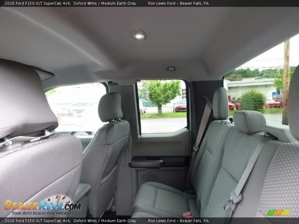 2016 Ford F150 XLT SuperCab 4x4 Oxford White / Medium Earth Gray Photo #12