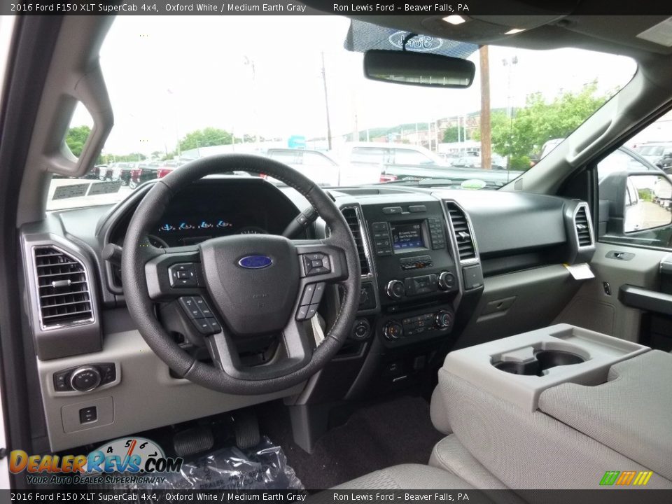 2016 Ford F150 XLT SuperCab 4x4 Oxford White / Medium Earth Gray Photo #13